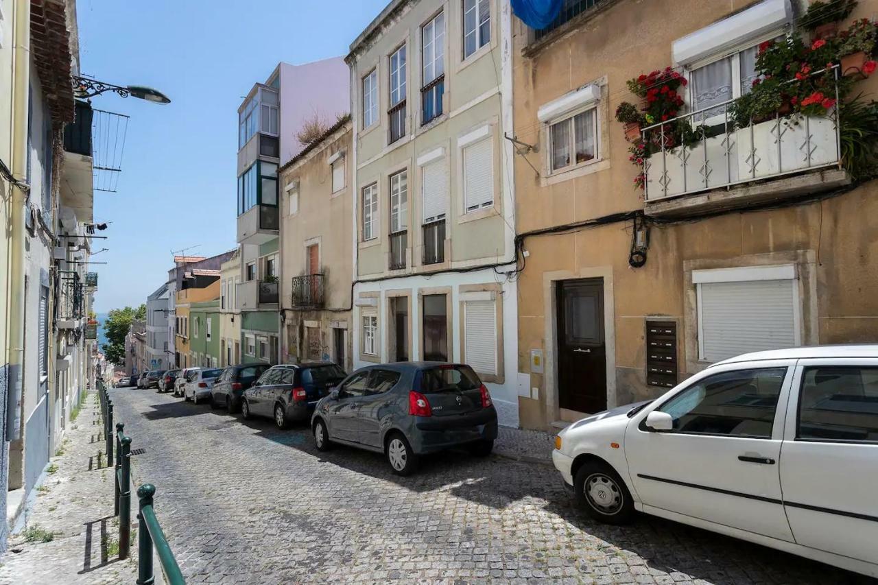 Biti'S Nest Apartment Lisbon Bagian luar foto