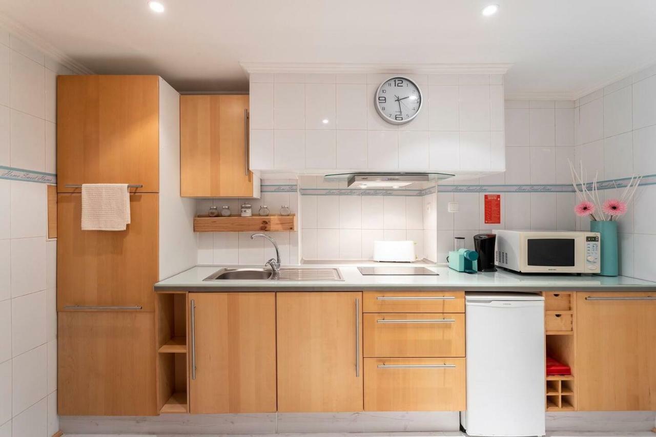 Biti'S Nest Apartment Lisbon Bagian luar foto